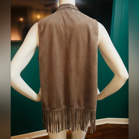 Stem & Vine Vest - Picture 2 of 2